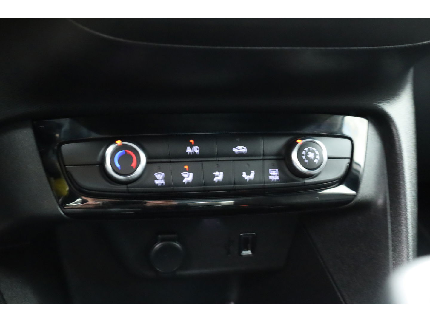 Opel Corsa 1.2 Edition | CarPlay | Navi | All Season | Cruise | Airco | 16"