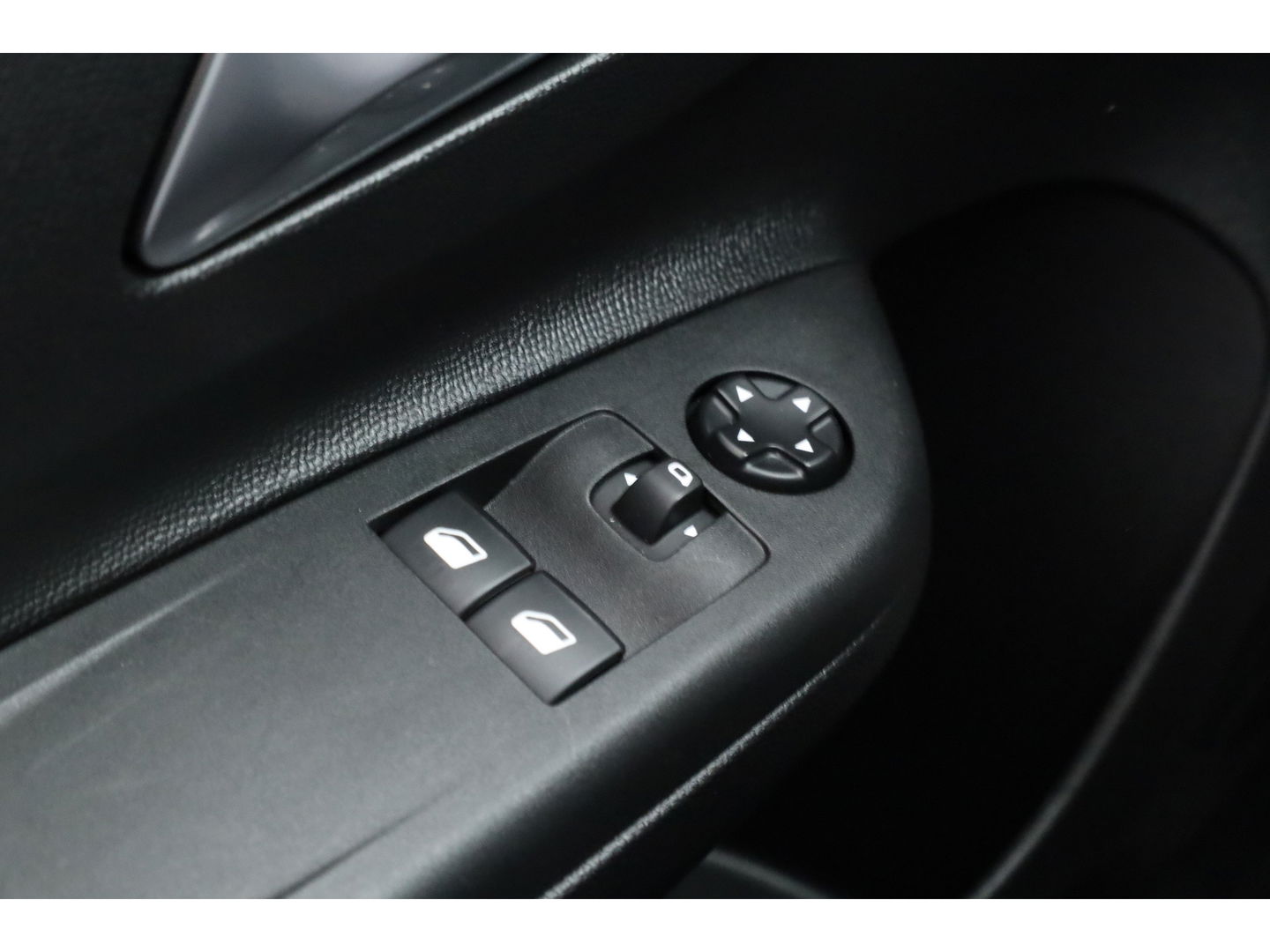 Opel Corsa 1.2 Edition | CarPlay | Navi | All Season | Cruise | Airco | 16"