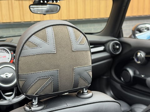 MINI Cabrio 1.5 Cooper Chili Serious Business | Navigatie | Head-Up Display | Leder | LED | Isofix | Parkeersensoren | Rijmodus Regeling | Cruise Control |