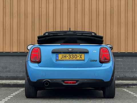 MINI Cabrio 1.5 Cooper Chili Serious Business | Navigatie | Head-Up Display | Leder | LED | Isofix | Parkeersensoren | Rijmodus Regeling | Cruise Control |