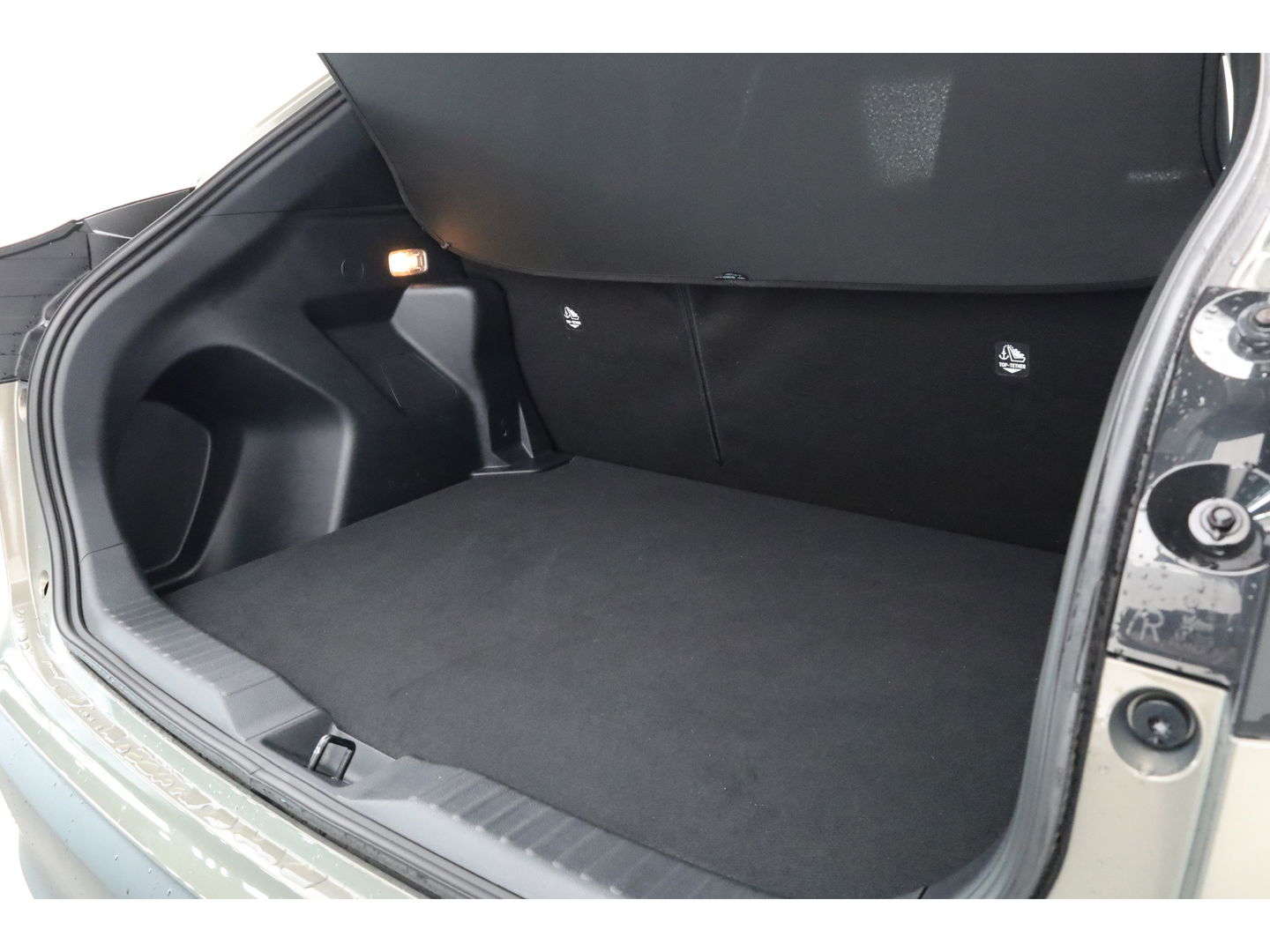 Toyota Yaris Cross 1.5 Hybrid Dynamic | Navi | Camera | Adapt. Cruise | Keyless | LED | Apple CarPlay |