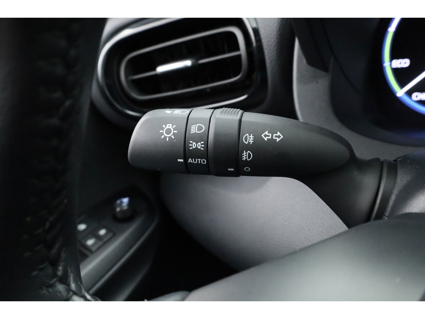 Toyota Yaris Cross 1.5 Hybrid Dynamic | Navi | Camera | Adapt. Cruise | Keyless | LED | Apple CarPlay |