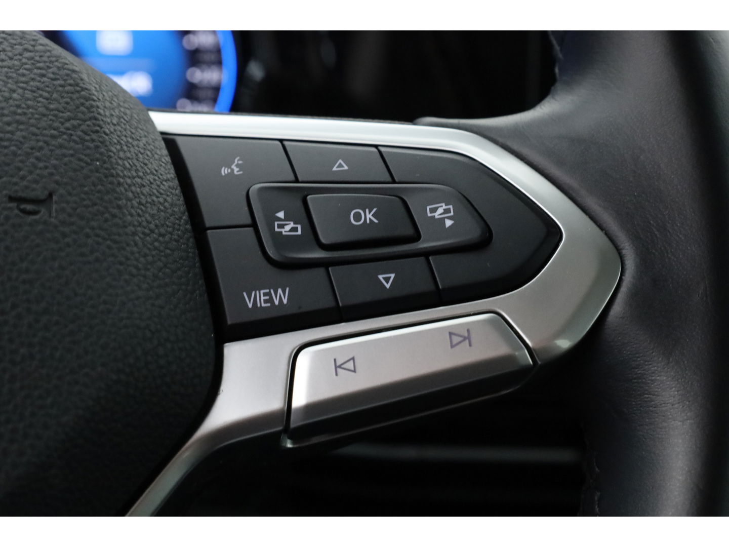 Volkswagen Golf 1.5 eTSI DSG | Navi | Adapt. Cruise | Stoelverw. | PDC | Apple CarPlay | 18'' | Clima |