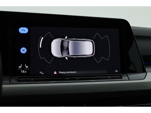 Volkswagen Golf 1.5 eTSI DSG | Navi | Adapt. Cruise | Stoelverw. | PDC | Apple CarPlay | 18'' | Clima |