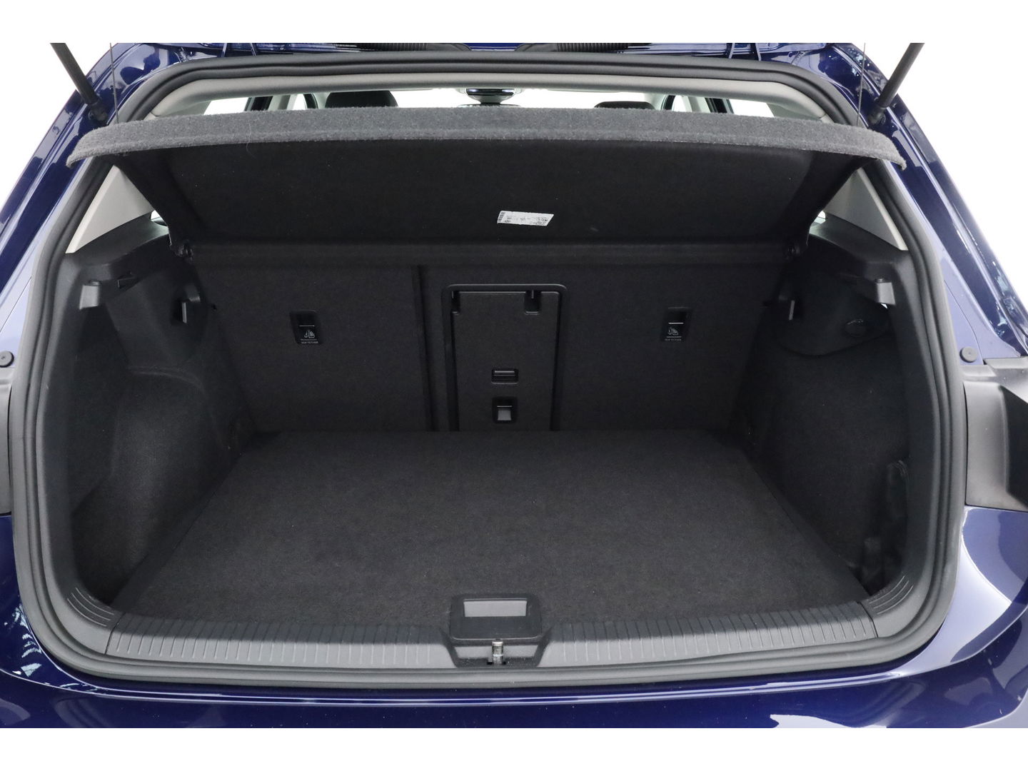 Volkswagen Golf 1.5 eTSI DSG | Navi | Adapt. Cruise | Stoelverw. | PDC | Apple CarPlay | 18'' | Clima |