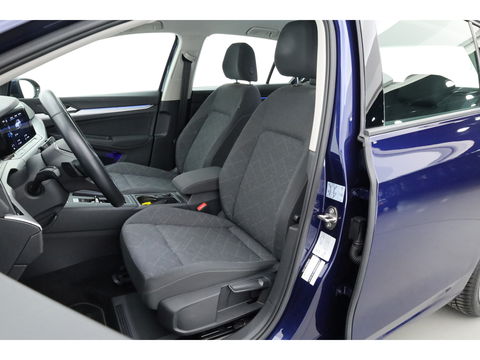 Volkswagen Golf 1.5 eTSI DSG | Navi | Adapt. Cruise | Stoelverw. | PDC | Apple CarPlay | 18'' | Clima |