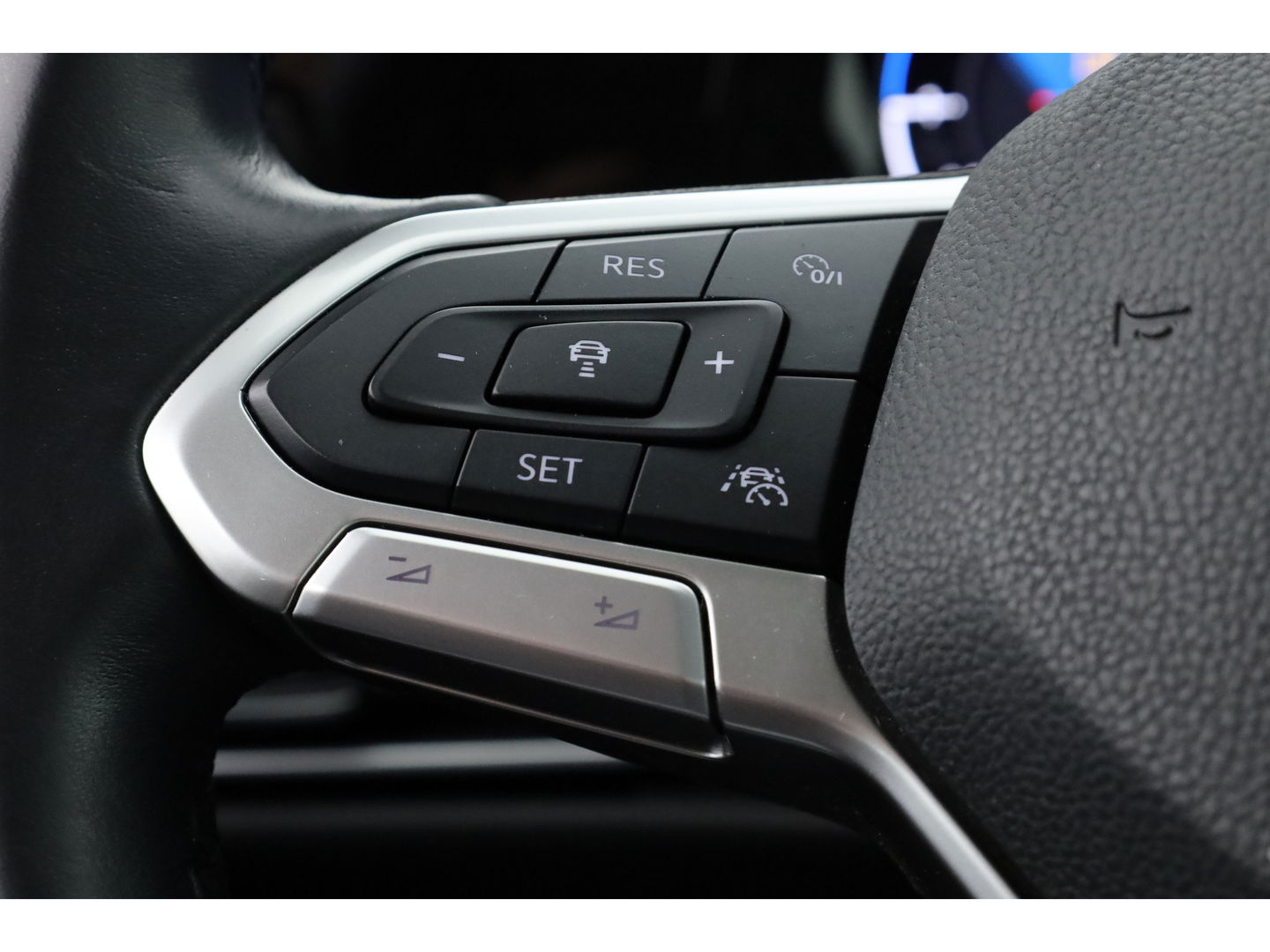 Volkswagen Golf 1.5 eTSI DSG | Navi | Adapt. Cruise | Stoelverw. | PDC | Apple CarPlay | 18'' | Clima |