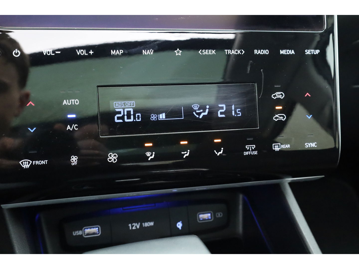 Hyundai Tucson 1.6 T-GDI MHEV Comfort | Pano | Trekhaak | Camera | Stoel- Stuurverw. | Nav | CarPlay | Cruise