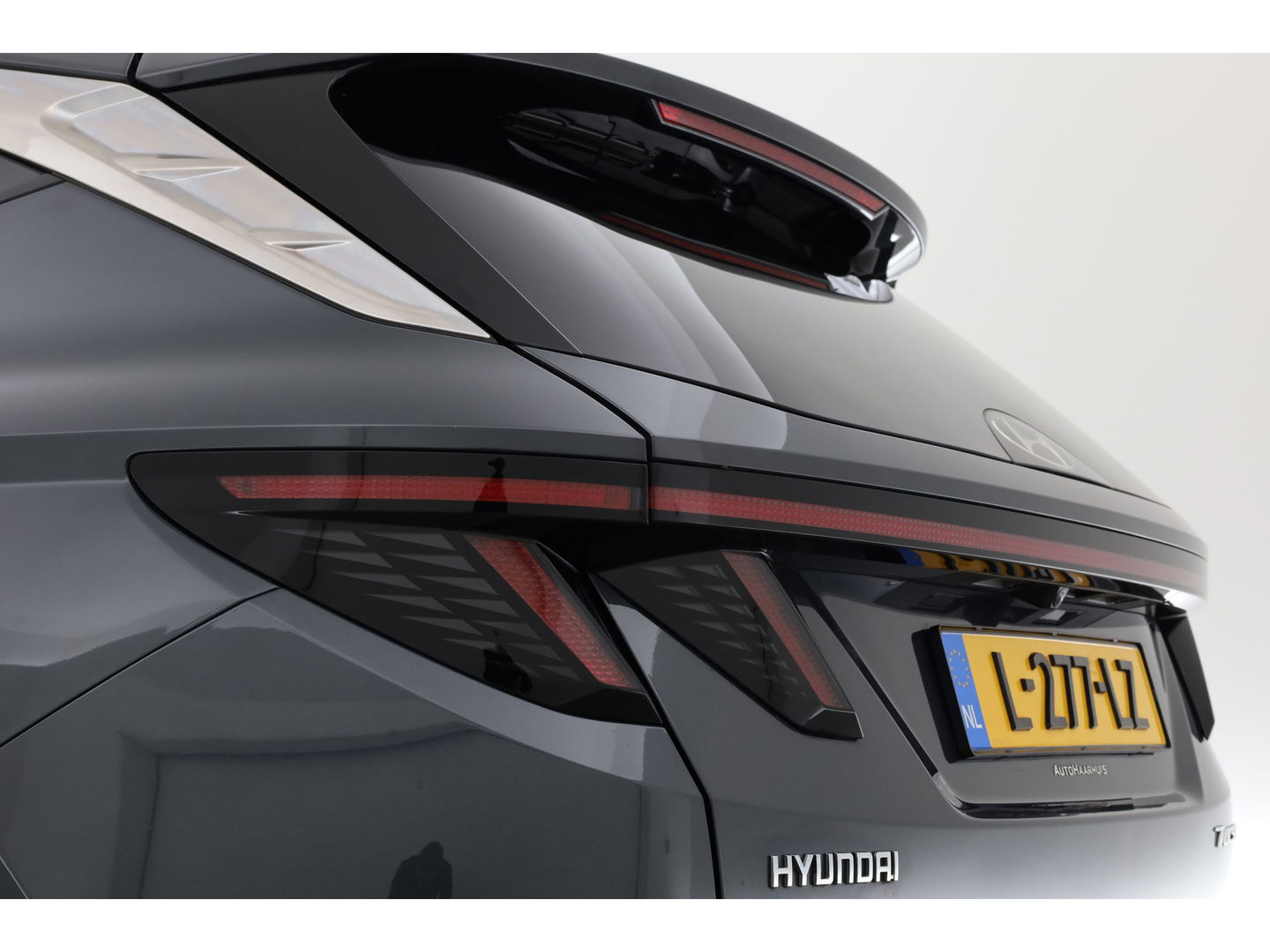 Hyundai Tucson 1.6 T-GDI MHEV Comfort | Pano | Trekhaak | Camera | Stoel- Stuurverw. | Nav | CarPlay | Cruise