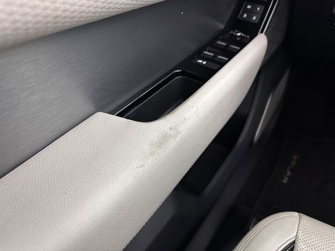 Land Rover Range Rover Velar 2.0 I4 AWD R-Dynamic HSE Aut. *PANO | HEAD-UP | LEATHER | FULL-LED | MEMORY-PACK | BLIND-SPOT | MERIDIAN-SURROUND | DIGI-COCKPIT | CAMERA | KEYLESS | HEATED-COMFORTSEATS | PRIVACY-GLASS | SHIFT-PADDLES | 21 "ALU*