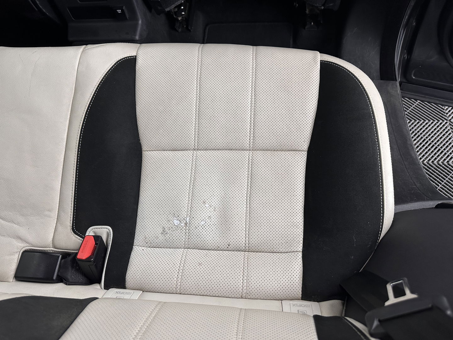 Land Rover Range Rover Velar 2.0 I4 AWD R-Dynamic HSE Aut. *PANO | HEAD-UP | LEATHER | FULL-LED | MEMORY-PACK | BLIND-SPOT | MERIDIAN-SURROUND | DIGI-COCKPIT | CAMERA | KEYLESS | HEATED-COMFORTSEATS | PRIVACY-GLASS | SHIFT-PADDLES | 21 "ALU*