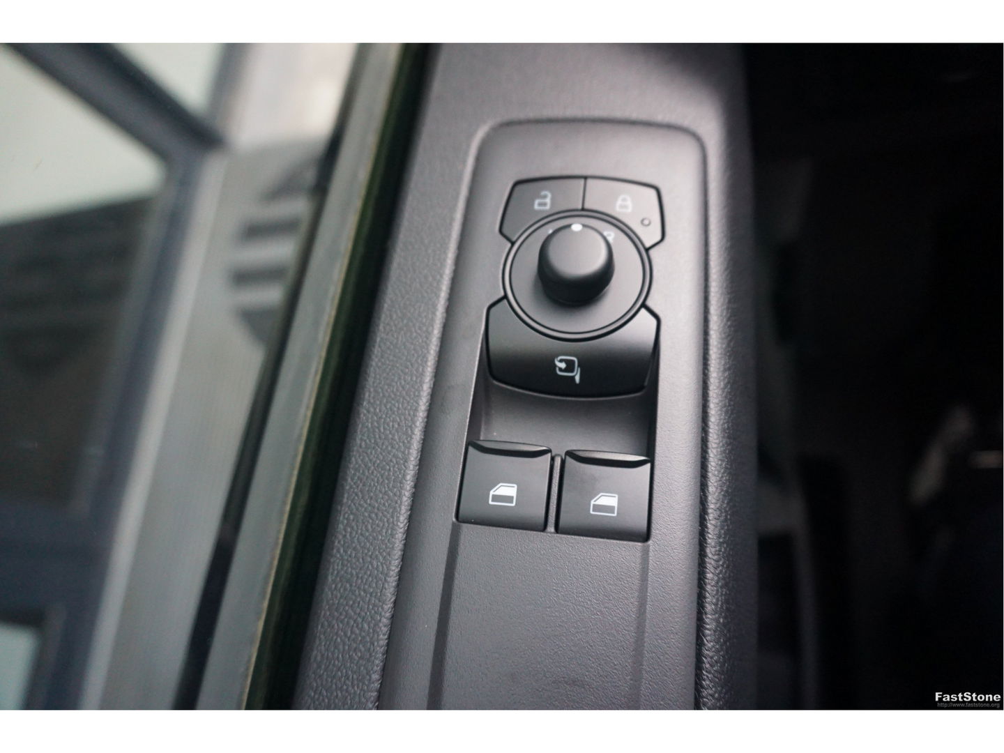 Ford Transit Custom 320L 136PK Trend DC AUT BPM VRIJ!! 13" Sync4 Navi, ACC, Camera, 2x Schuifdeur, 17" LM!! NR. A76