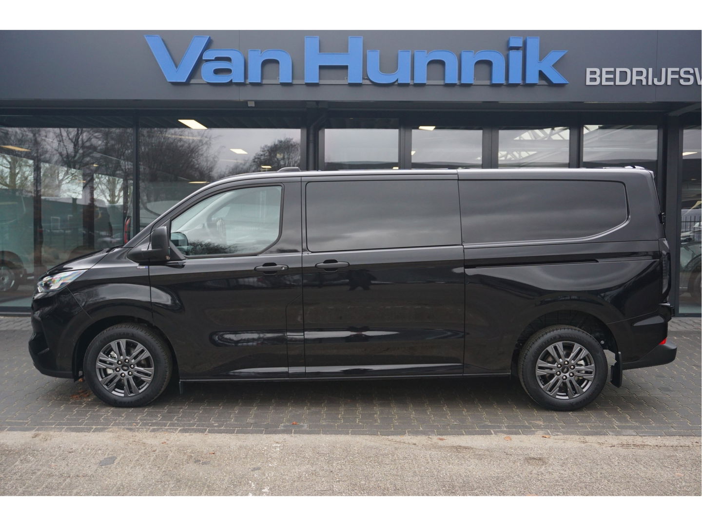 Ford Transit Custom 320L 136PK Trend DC AUT BPM VRIJ!! 13" Sync4 Navi, ACC, Camera, 2x Schuifdeur, 17" LM!! NR. A76