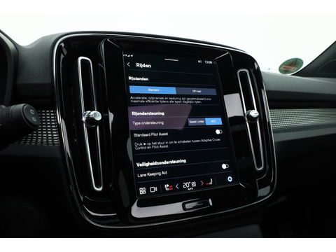 Volvo XC40 Recharge Pro | Trekhaak | Pano | ACC | Blis | 360 Camera | H&K Audio |