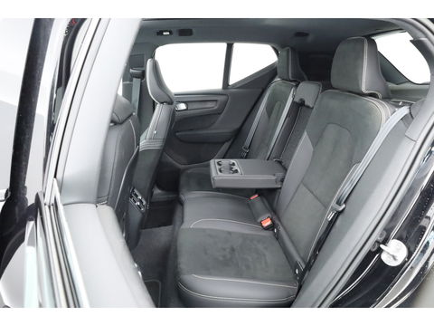 Volvo XC40 Recharge Pro | Trekhaak | Pano | ACC | Blis | 360 Camera | H&K Audio |