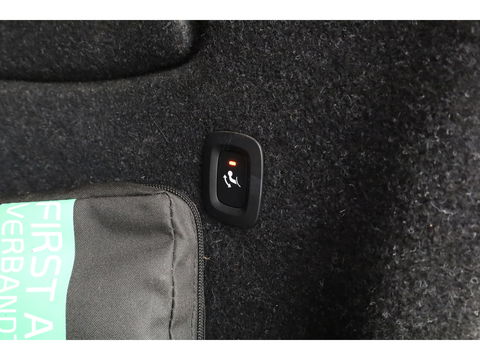 Volvo XC40 Recharge Pro | Trekhaak | Pano | ACC | Blis | 360 Camera | H&K Audio |