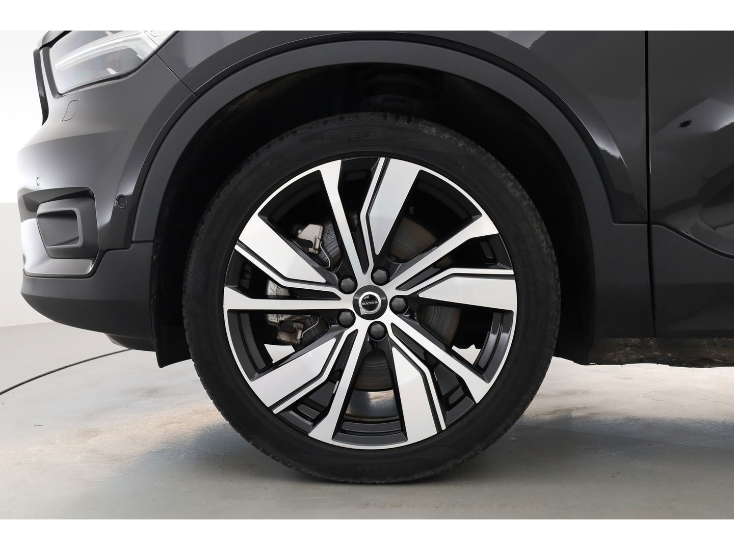 Volvo XC40 Recharge Pro | Trekhaak | Pano | ACC | Blis | 360 Camera | H&K Audio |