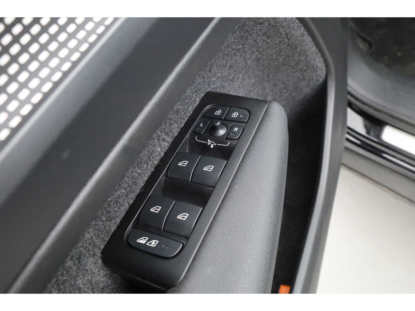 Volvo XC40 Recharge Pro | Trekhaak | Pano | ACC | Blis | 360 Camera | H&K Audio |