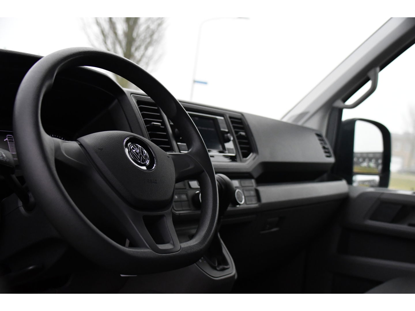 Volkswagen Crafter 30 2.0 TDI L3H3 PB Edition Camera, Carplay, Stoelverwarming, Sensoren, 140pk, Automaat, multimedia, Uniek!