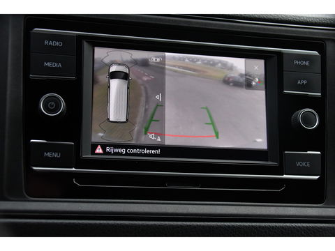 Volkswagen Crafter 30 2.0 TDI L3H3 PB Edition Camera, Carplay, Stoelverwarming, Sensoren, 140pk, Automaat, multimedia, Uniek!