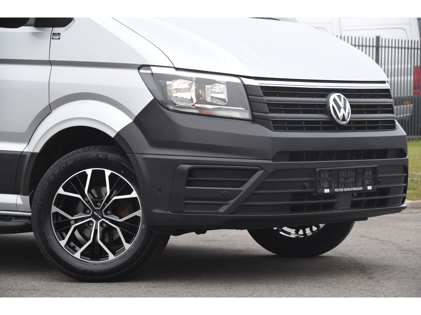 Volkswagen Crafter 30 2.0 TDI L3H3 PB Edition Camera, Carplay, Stoelverwarming, Sensoren, 140pk, Automaat, multimedia, Uniek!