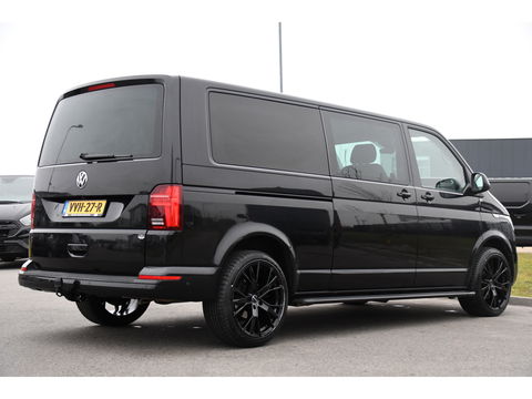 Volkswagen Transporter 2.0 TDI L2H1 32 DC Bulli Virtual, Adaptieve Cruise, Carplay, Leder, LED, 204pk, Automaat, 2 x Schuifdeur, Stoelverwarming, Uniek!