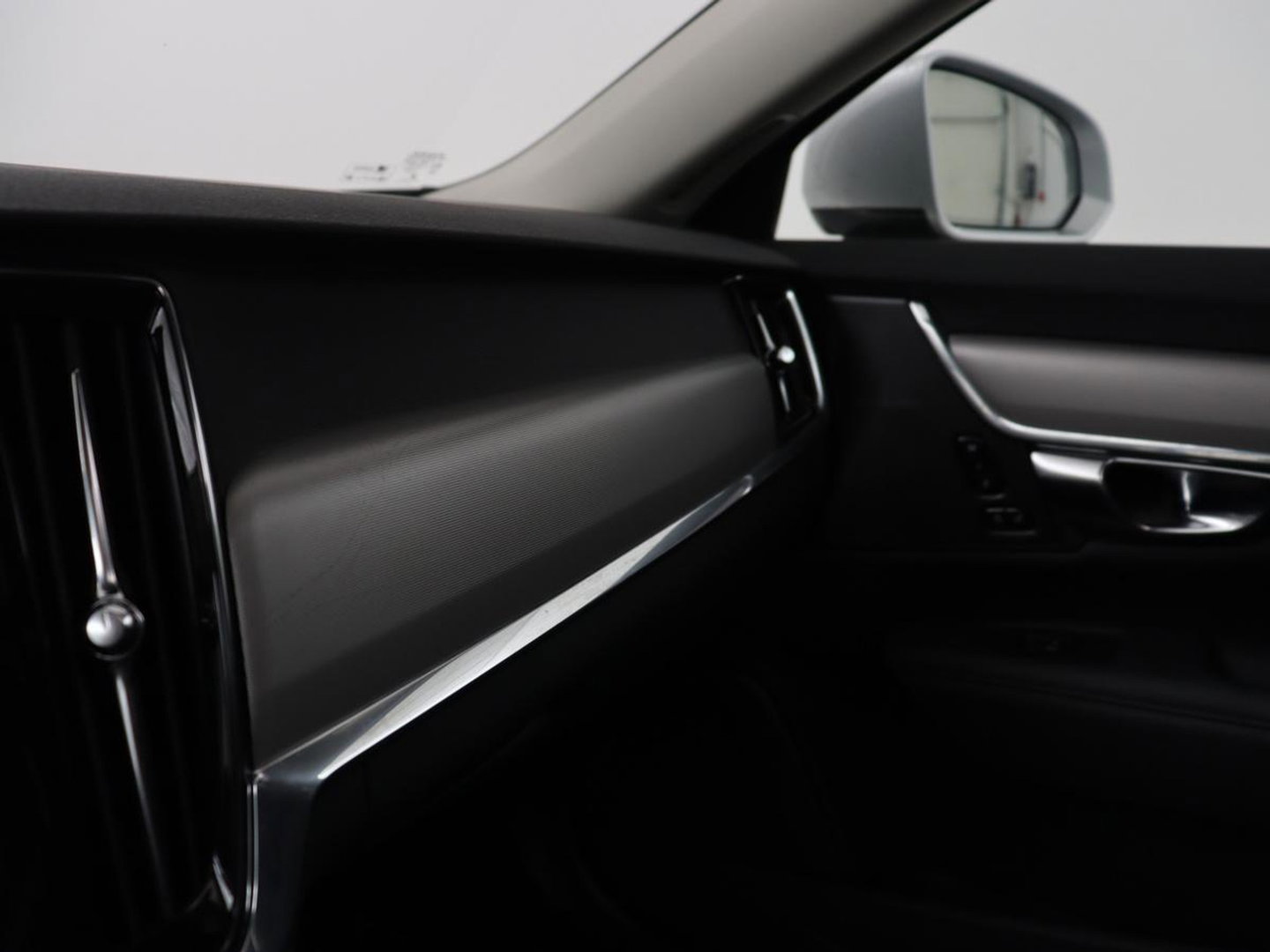 Volvo V90 2.0 T6 Plug In AWD Inscription | SOH 97% | Panoramadak | Head-Up | Leder | Harman/Kardon | 20'' | 360 Camera | Stoelverwarming | Keyless | Carplay | Full LED | Stuurverwarming | PHEV