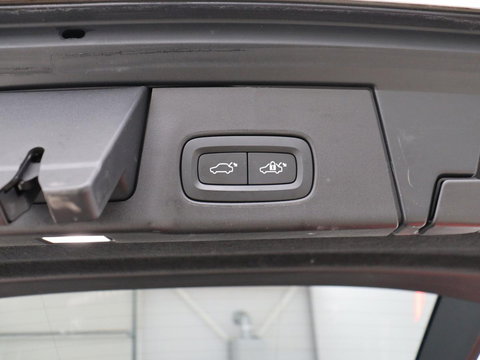 Volvo V90 2.0 T6 Plug In AWD Inscription | SOH 97% | Panoramadak | Head-Up | Leder | Harman/Kardon | 20'' | 360 Camera | Stoelverwarming | Keyless | Carplay | Full LED | Stuurverwarming | PHEV