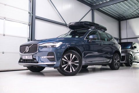 Volvo XC60 2.0 T6 Plug-in hybrid AWD Recharge 340 pk | Trekhaak | Facelift interface | Panoramadak | incl dakkoffer | NL NAP auto |