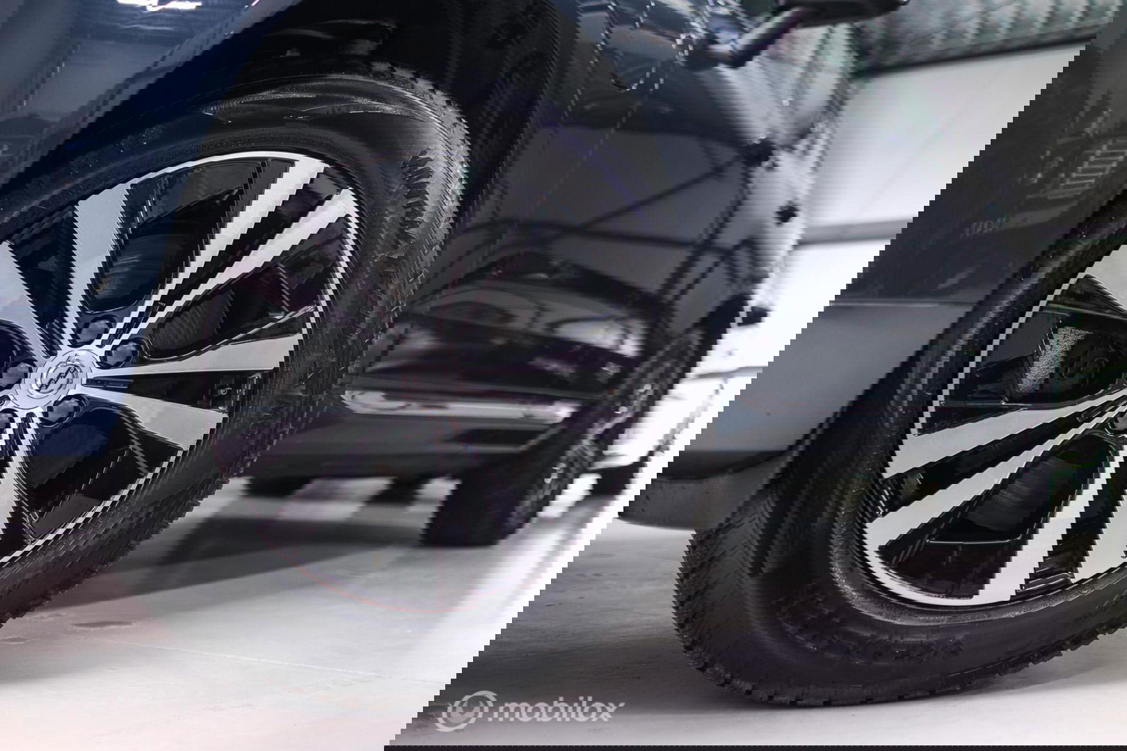 Volvo XC60 2.0 T6 Plug-in hybrid AWD Recharge 340 pk | Trekhaak | Facelift interface | Panoramadak | incl dakkoffer | NL NAP auto |