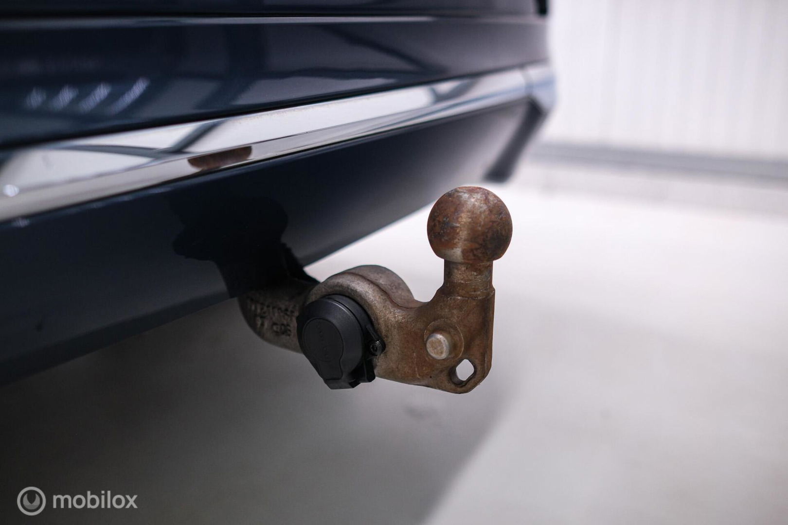 Volvo XC60 2.0 T6 Plug-in hybrid AWD Recharge 340 pk | Trekhaak | Facelift interface | Panoramadak | incl dakkoffer | NL NAP auto |