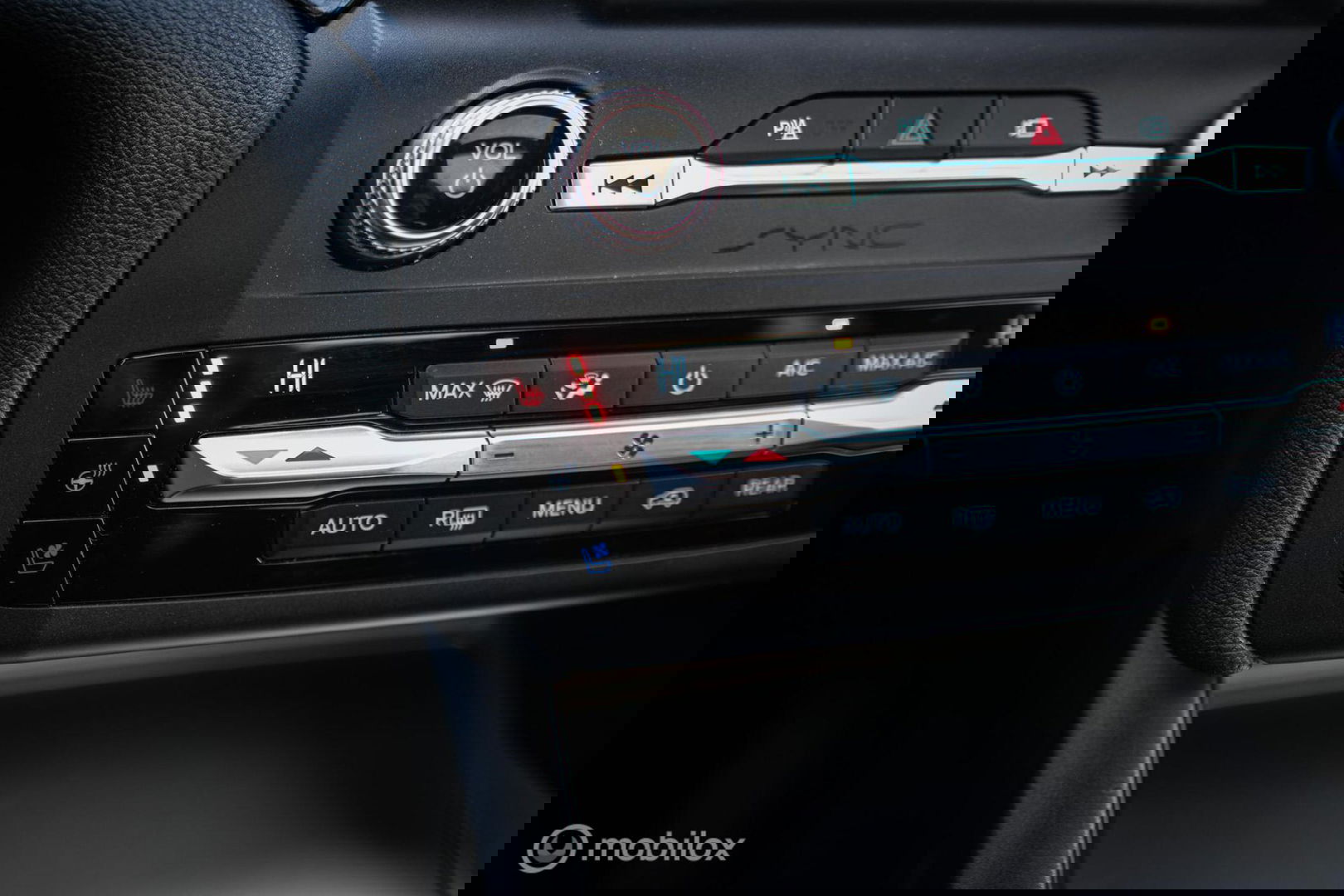 Ford Explorer 3.0 V6 EcoBoost PHEV ST-Line 457 pk | 7 persoons | B&O | Trekhaak | Panoramadak | Stoelkoeling | Rijklaarprijs |