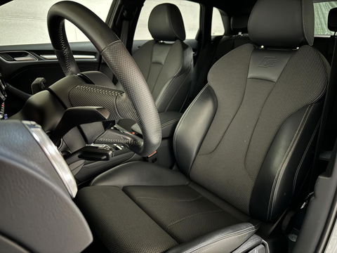 Audi A3 Sportback 35 TFSI S-Line Black Edition Virtual CarPlay NAP