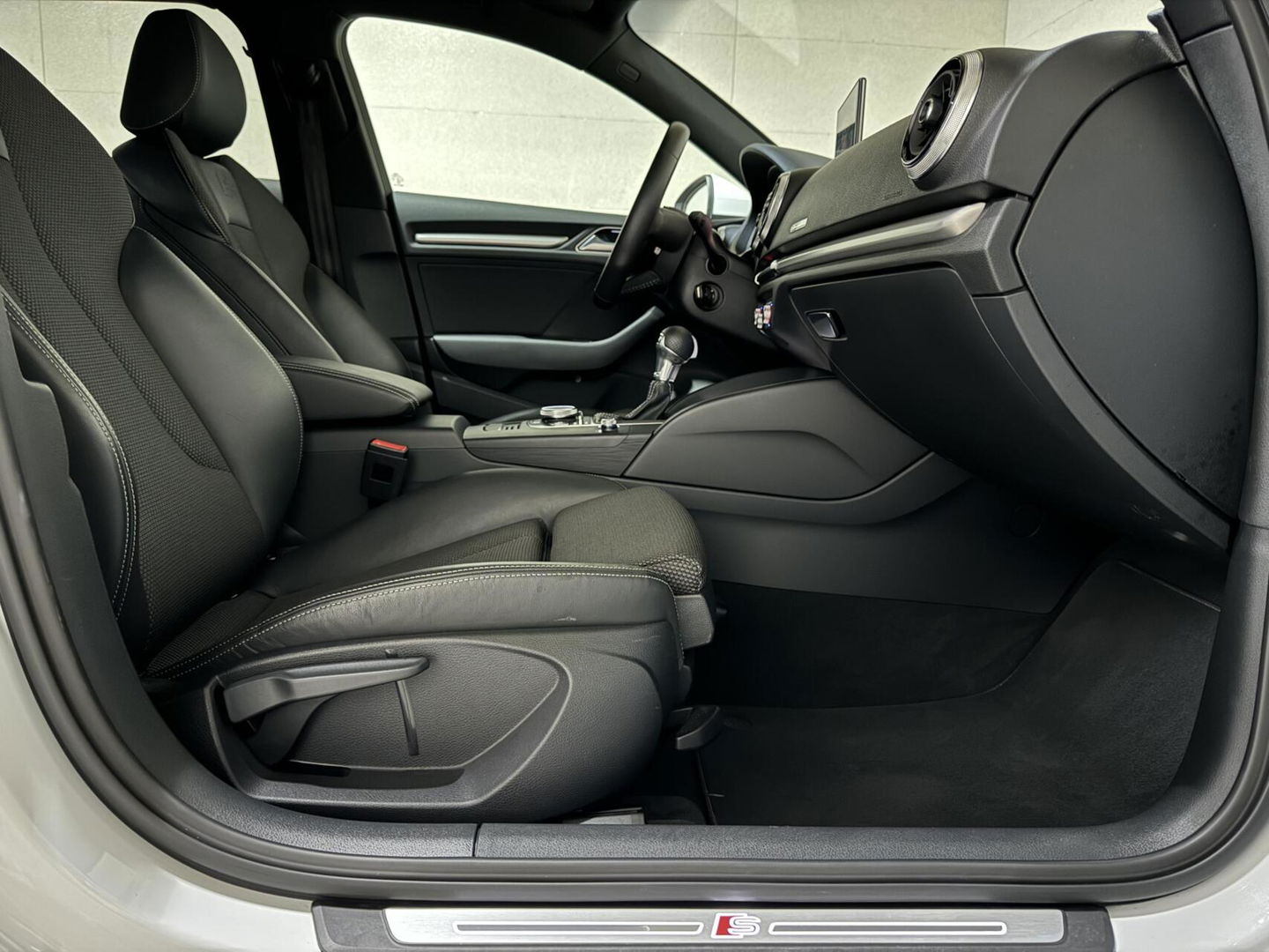 Audi A3 Sportback 35 TFSI S-Line Black Edition Virtual CarPlay NAP