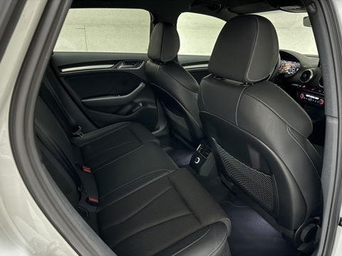 Audi A3 Sportback 35 TFSI S-Line Black Edition Virtual CarPlay NAP