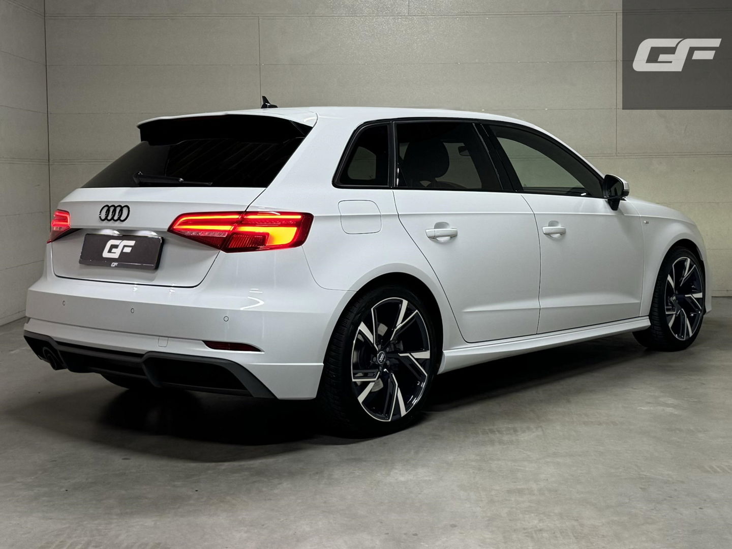 Audi A3 Sportback 35 TFSI S-Line Black Edition Virtual CarPlay NAP