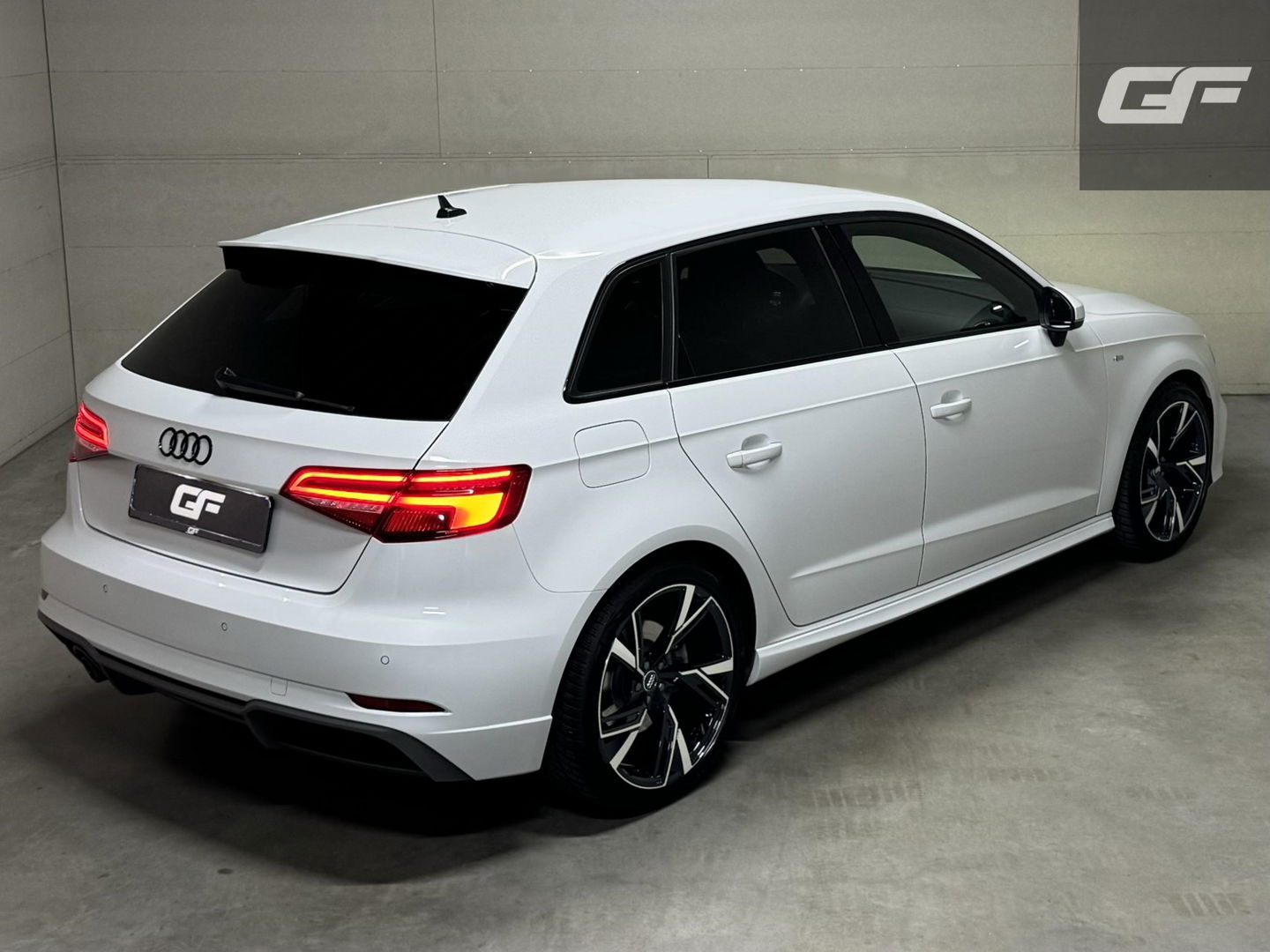 Audi A3 Sportback 35 TFSI S-Line Black Edition Virtual CarPlay NAP