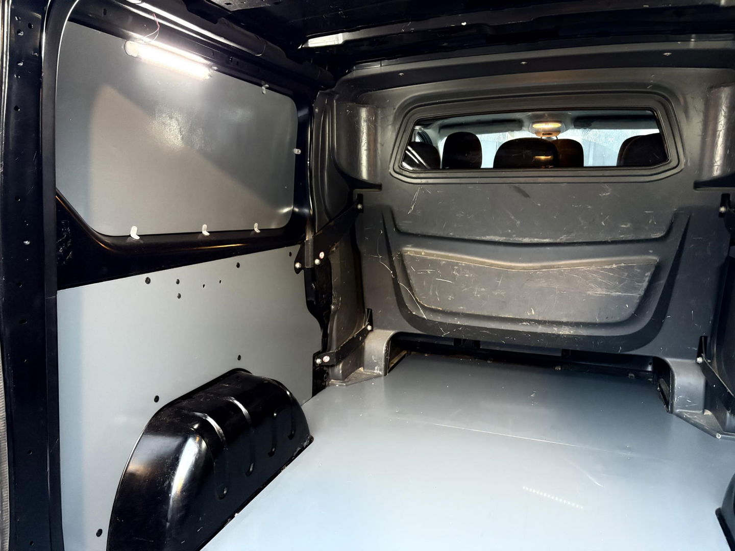 Renault Trafic 1.6 dCi 120pk Edition T29 L2H1 DC | Marge | 6-persoons | Dubbel cabine | Navigatie |