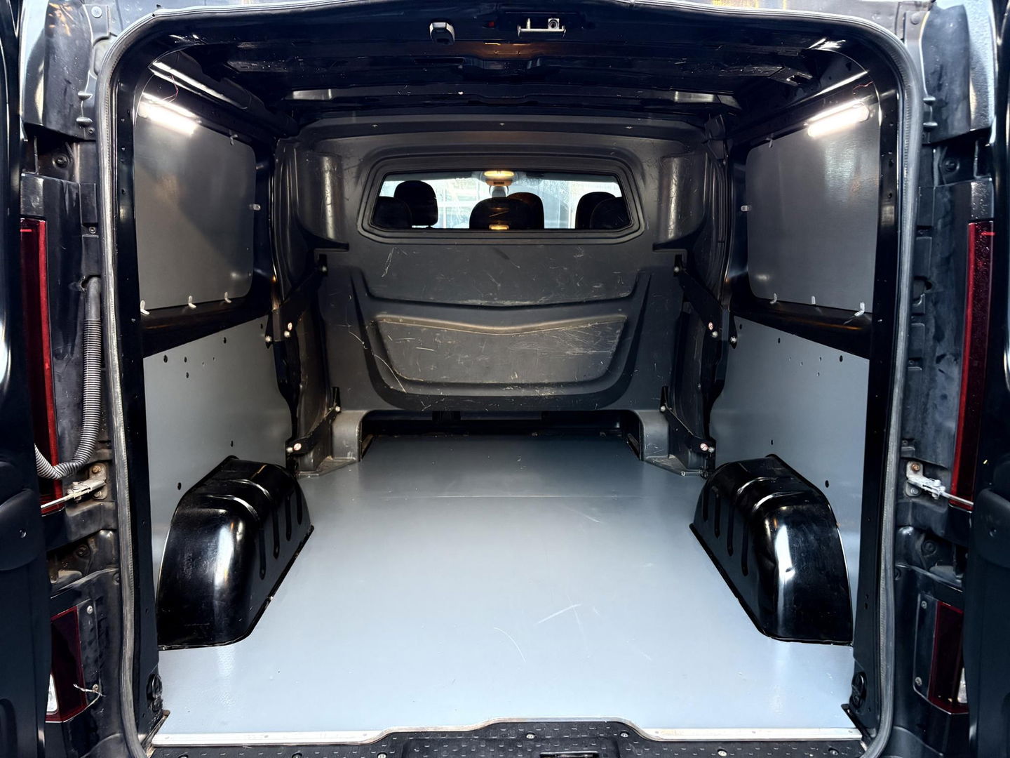 Renault Trafic 1.6 dCi 120pk Edition T29 L2H1 DC | Marge | 6-persoons | Dubbel cabine | Navigatie |