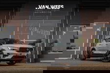 Volvo XC40 - 2.0 B3 Ultra Black Edition | Direct leverbaar | MJ 2026 | Panoramadak | Harman/kardon | 360 camera | 20 inch | Drive assistance | Carplay | Keyless entry | Stuurverwarming