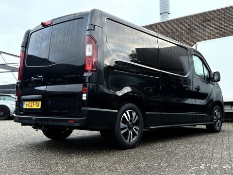 Renault Trafic 120pk L2H1 Black Edition | MARGE | Leder | Navigatie | Camera | Trekhaak | Sidebars |