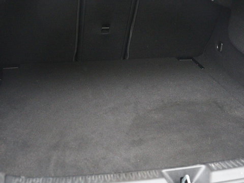 Mercedes-Benz A-Klasse 180 Business Solution | Panoramadak | Stoelverwarming | Full LED | Half leder | Widescreen | Navigatie | Park Assist | Cruise control | Camera | Bluetooth | Climate control