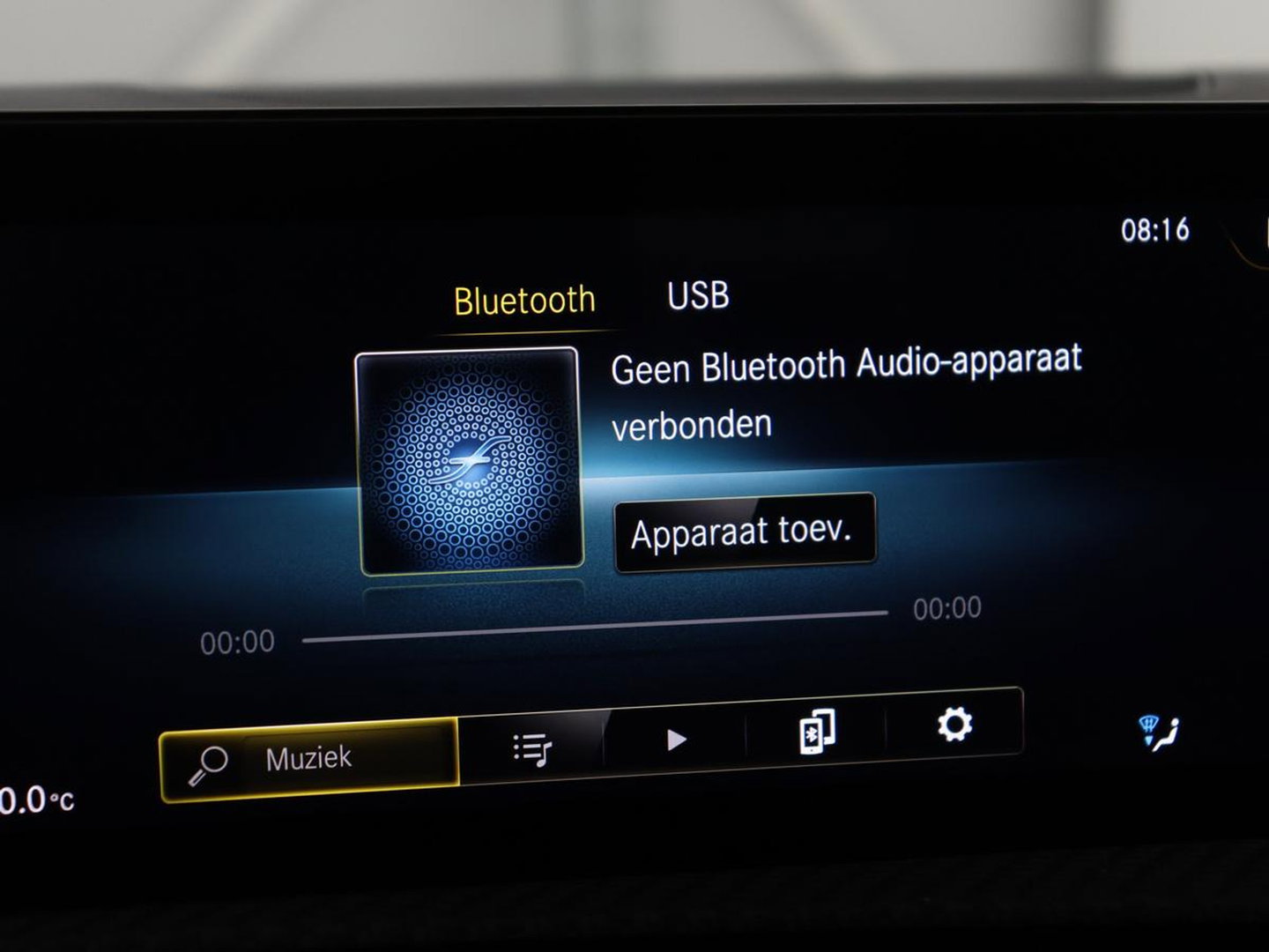 Mercedes-Benz A-Klasse 180 Business Solution | Panoramadak | Stoelverwarming | Full LED | Half leder | Widescreen | Navigatie | Park Assist | Cruise control | Camera | Bluetooth | Climate control