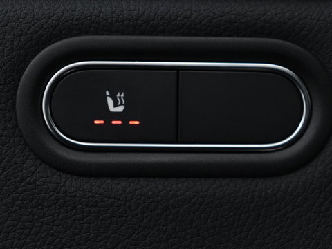 Mercedes-Benz A-Klasse 180 Business Solution | Panoramadak | Stoelverwarming | Full LED | Half leder | Widescreen | Navigatie | Park Assist | Cruise control | Camera | Bluetooth | Climate control