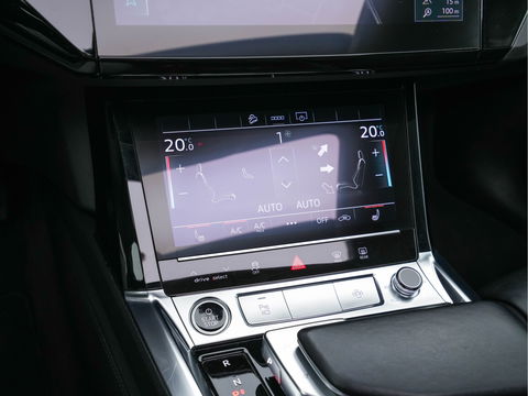 Audi e-tron 55 quattro Business edition Plus 95 kWh (3-Fase-11 kW) {SOH-88%} (INCL-BTW) *HEATPUMP | PANO | LEATHER | ADAPTIVE-CRUISE | FULL-LED | DIGI-COCKPIT | KEYLESS | MEMORY-PACK | CAMERA | NAVI-FULLMAP | SHIFTPADDLES | DAB+ | COMFORTSEATS | 20''ALU*