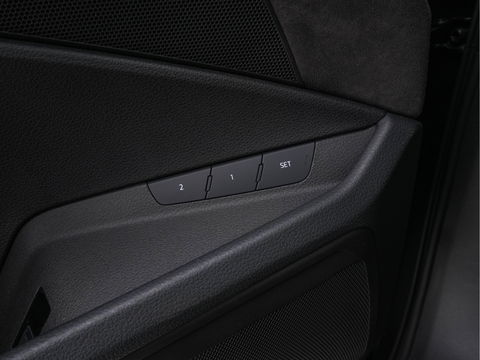 Audi e-tron 55 quattro Business edition Plus 95 kWh (3-Fase-11 kW) {SOH-88%} (INCL-BTW) *HEATPUMP | PANO | LEATHER | ADAPTIVE-CRUISE | FULL-LED | DIGI-COCKPIT | KEYLESS | MEMORY-PACK | CAMERA | NAVI-FULLMAP | SHIFTPADDLES | DAB+ | COMFORTSEATS | 20''ALU*