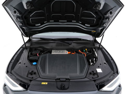 Audi e-tron 55 quattro Business edition Plus 95 kWh (3-Fase-11 kW) {SOH-88%} (INCL-BTW) *HEATPUMP | PANO | LEATHER | ADAPTIVE-CRUISE | FULL-LED | DIGI-COCKPIT | KEYLESS | MEMORY-PACK | CAMERA | NAVI-FULLMAP | SHIFTPADDLES | DAB+ | COMFORTSEATS | 20''ALU*