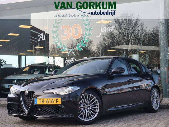 Alfa Romeo Giulia - 2.0T Super / Adaptive CC