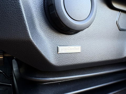 MAN TGE 35 2.0 L3H3 LUXE | LEDER | GASGEVEERDE CHAUFFEURSSTOEL | LED | CRUISE | LMV | SIDEBARS | DIK UITGEVOERD