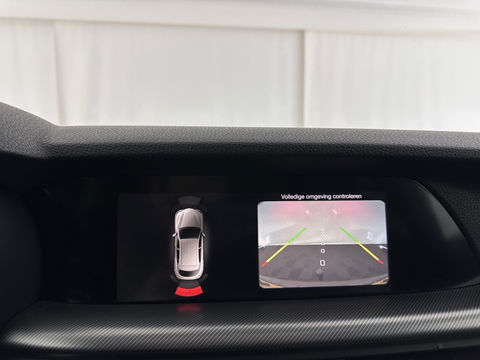 Alfa Romeo Stelvio 2.2d AWD Q4 Super Aut. *PANO | LEATHER | BI-XENON | MEMORY-PACK | HARMAN/KARDON | BLINDSPOT | CAMERA | DAB+ | NAVI-FULLMAP | HEATED-SPORTSEATS | ECC | ADAPTIVE-CRUISE | PDC | PRIVACYGLASS | TOWBAR | 19"ALU*